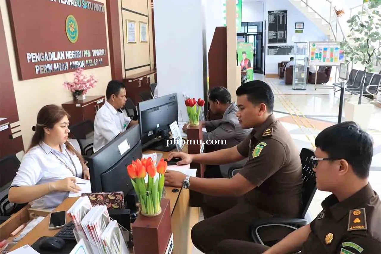 Jaksa Limpahkan Berkas Eks Penjabat Bupati Tanimbar ke Pengadilan